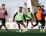 El Madrid entrena ante su afición, en directo