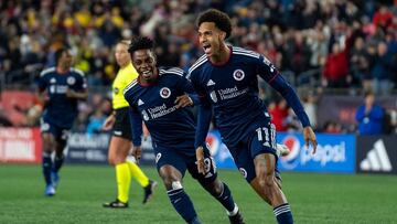 Dylan Borrero en un partido con New England Revolution.