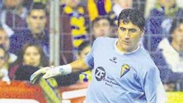 <b>REENCUENTRO. </b>Armando ha ascendido a Primera con ambos equipos.