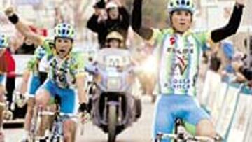 <b>DOMINIO TOTAL.</b> El Kelme, con Alejandro Valverde a la cabeza, acaparó los primeros puestos de la etapa.