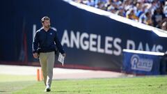 LOS ANGELES, CA - SEPTEMBER 16: Head coach Sean McVay of the Los Angeles Rams paces the sidelines during a 34-0 win over the Arizona Cardinals at Los Angeles Memorial Coliseum on September 16, 2018 in Los Angeles, California.   Harry How/Getty Images/AFP

