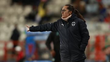 Amelia Valverde head coach of Monterrey during the 2nd round match between Pachuca and Monterrey as part of the Torneo Clausura 2024 Liga MX Femenil at Hidalgo Stadium on January 13, 2024 in Pachuca, Hidalgo, Mexico.