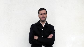Kike Aganzo, experto en tecnología: “Entregar un teléfono con internet a los menores es totalmente perjudicial”
