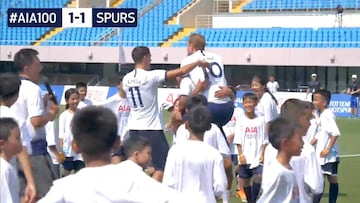 Kane, Dele y Lamela juegan partido contra 100 niños chinos