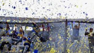 <b>CONVULSIÓN. </b>Los aficionados de Boca Juniors, en un partido disputado en la Bombonera.