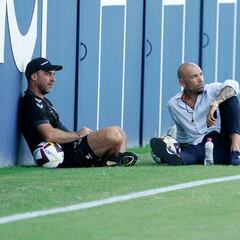 El Málaga cierra el mercado con 13 fichajes y 20 salidas