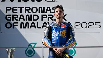 Álex Márquez en lo alto del podio de Sepang.