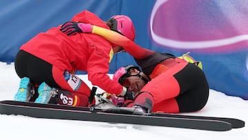 Ana Alonso corre a abrazarse con Oriol Cardona.