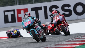 SPIELBERG, AUSTRIA - AUGUST 17: David Alonso of Colombia rides the CFMOTO Inde Aspar Team Moto2 bike (80) during the Moto2 race during the MotoGP of Austria race at Red Bull Ring on August 17, 2025 in Spielberg, Austria. (Photo by Gold & Goose Photography/Getty Images)