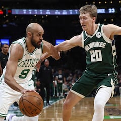 Los Celtics abusan de unos Bucks huérfanos de Antetokounmpo