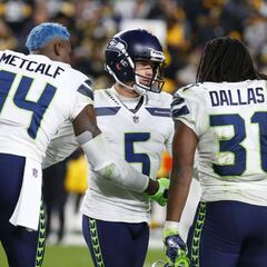 Who plays on Monday Night Football? NFL Week 7