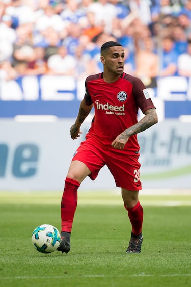 El pivote ecuatoguineano disputó 45 partidos y marcó 2 goles en las dos temporadas en las que estuvo. Consiguió una Copa de Alemania. 