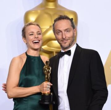 La actriz Rachel Adams felicitó al "Chivo" Lubezki.