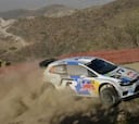 Sebastien Ogier también comienza dominando en tierra