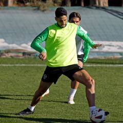 Elche y Tenerife quieren alejarse de fantasmas en víspera de Halloween