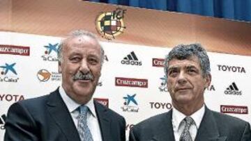 <b>CONFIANZA. </b>Ángel Villar arropó a Del Bosque en su presentación y le ofreció su apoyo incondicional.