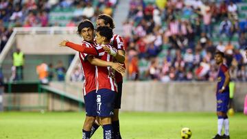 Las Chivas de Milito: sin miedo a atacar