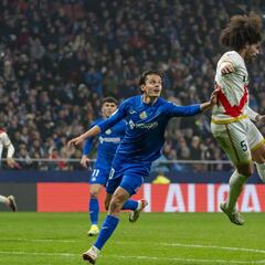 Enes Ünal vuelve a los terrenos de juegos siete meses después