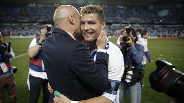 Zidane felicita a Cristiano tras la Duodécima.