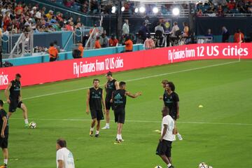 El Real Madrid realizó su práctica previa antes de El Clásico ante el FC Barcelona. 