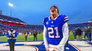 ORCHARD PARK, NEW YORK - DECEMBER 31: Jordan Poyer #21 of the Buffalo Bills reacts after a game against the New England Patriots at Highmark Stadium on December 31, 2023 in Orchard Park, New York. Rich Barnes/Getty Images/AFP (Photo by Rich Barnes / GETTY IMAGES NORTH AMERICA / Getty Images via AFP)