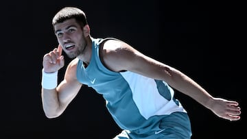 Carlos Alcaraz, durante su partido contra Nuno Borges en el Open de Australia.