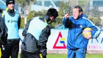 Víctor Muñoz está molesto.