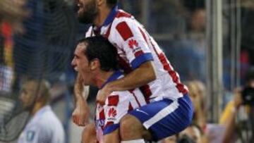 Godín celebra su gol con Arda.