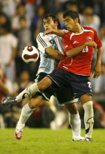 Arturo Vidal, a 10 años de su debut en la Roja.