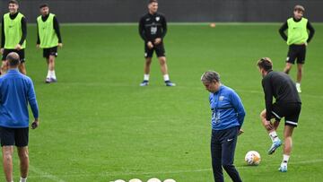 Natxo Gonzñalez durante el entrenamiento de este viernes.
