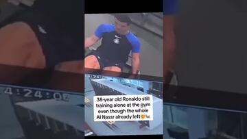 Cristiano Ronaldo es captado entrenando en el gimnasio cuando todo su equipo ya se había ido