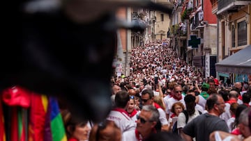 The runners are getting the hang of dodging the bulls plowing through the streets of Pamplona as day four of the running of the bulls continued on Monday.