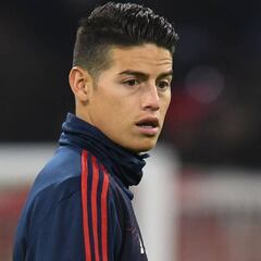 De Laurentiis se vuelve a referir de James: "Estamos pensando"