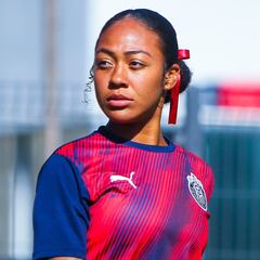 Debuta con Chivas Femenil la guatemalteca Leslie Ramírez