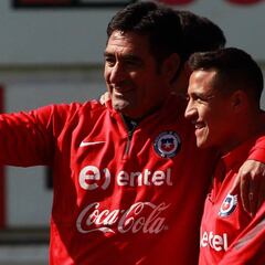 Nelson Tapia cree que Alexis debe mantenerse en Arsenal