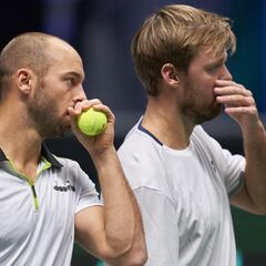 Krawietz y Puetz obran la venganza de los alemanes