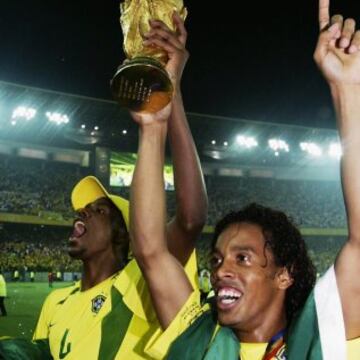 Ronaldinho campeón del mundo.