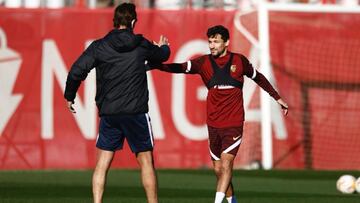 Lopetegui saluda a Jes&uacute;s Navas, este mi&eacute;rcoles.