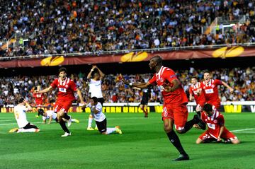 El 1 de mayo de 2014, una de las decepciones más grandes del Valencia en las últimas décadas. Tras haber remontado la eliminatoria semifinal con tres goles de Feghouli, Jonas y Mathieu, Mbia, en el 95’, metía al Sevilla en la final de Turín.