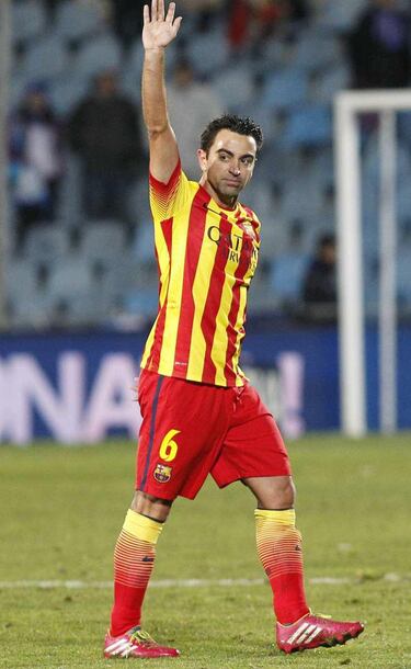 Raúl quiere convencer a Xavi Hernández para llevarle a Qatar