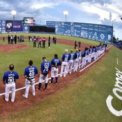 Afición de Acereros acampa por un boleto del juego siete