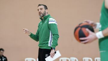 Ibon Navarro en un entrenamiento del Unicaja.