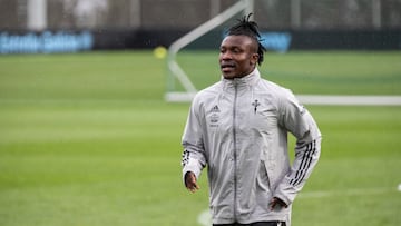 El central ghanés Joseph Aidoo, durante un entrenamiento del Celta.