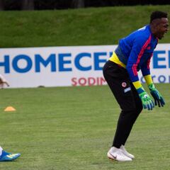 Banfield confirma interés de Millonarios por Arboleda