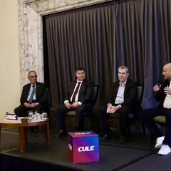 Las obras del Camp Nou y la situación del club generan un debate entre el barcelonismo