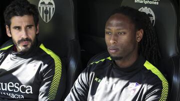 Werner, Semedo y Longo en la rampa de salida del Huesca