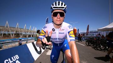 Remco Evenepoel posa durante la Vuelta a San Juan.