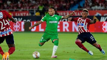 El cruce de Jarlan Barrera con la hinchada de Junior en Copa BetPlay.