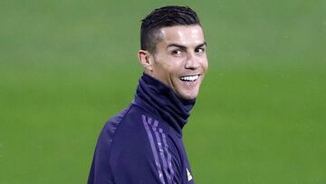 CR7 busca su primer gol, la Juve el pase a octavos