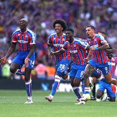 Chris Richards es campeón de la Community Shield con el Crystal Palace tras vencer al Liverpool